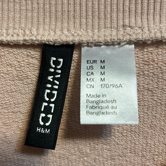 Women’s H&M Cropped Seeatshirt - Picture 3 of 5